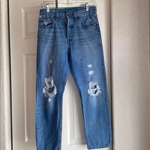 Levi 501 Crop Jeans